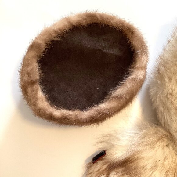 Vintage Pillar Box Real Fur Hat and Collar - Picture 2 of 7